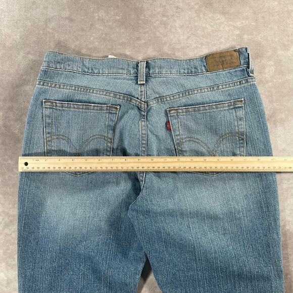 Women’s Levi’s 515 Bootcut Medium Wash Denim Jeans - Picture 10 of 10